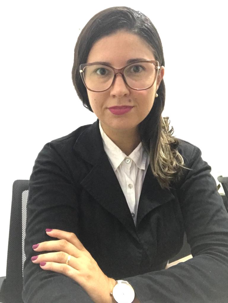 Dra. Paula Salete de Oliveira Santos